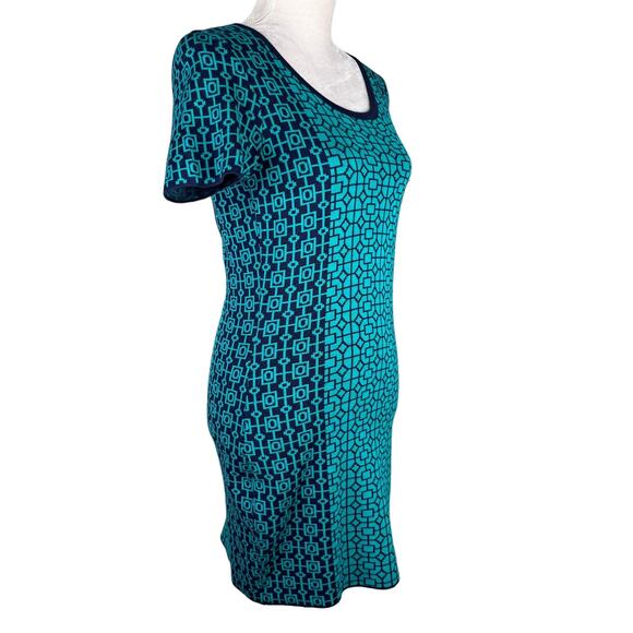 Romeo + Juliet Couture Sweater Dress M Teal Navy Geometric Print - Picture 12 of 12